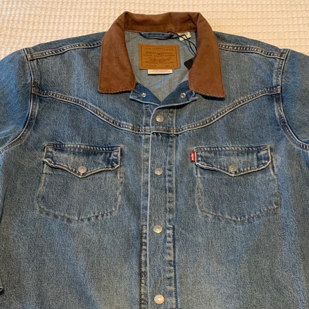 Levi's Denim Jacket with Brown Collar